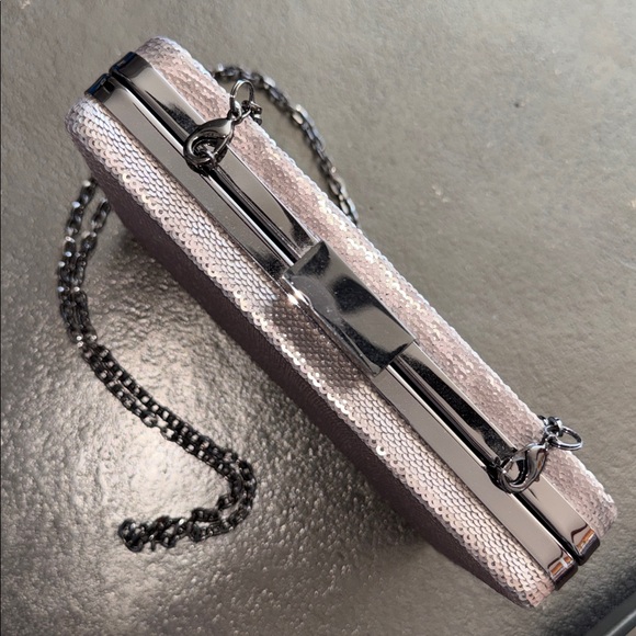 WHBM Pewter/Gray/Silver Sequin Box Clutch with Paper Clip Chain Strap - Picture 4 of 13